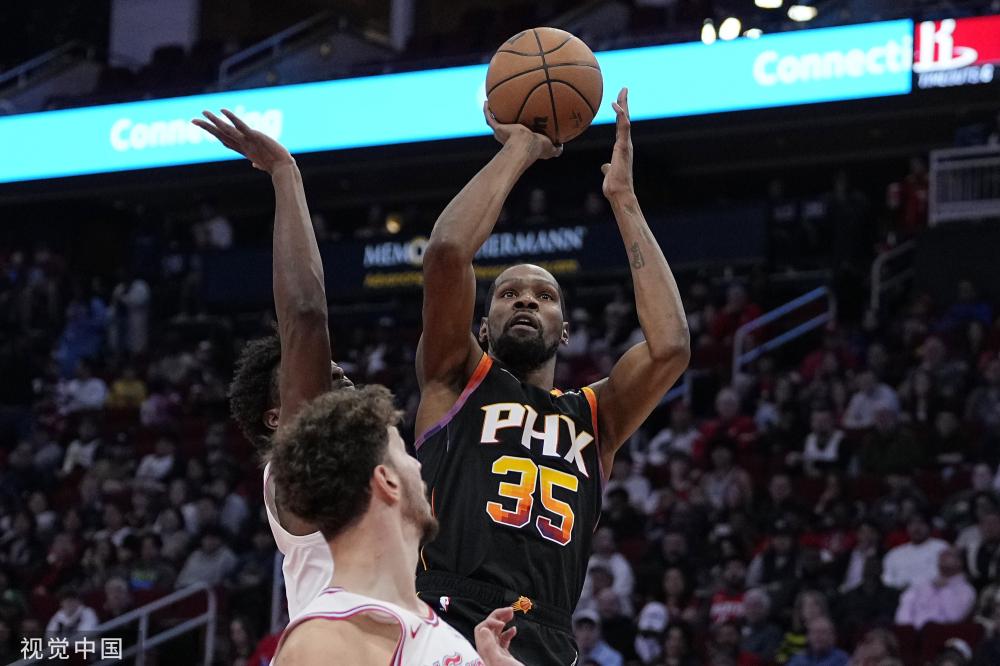 二女將更是 二女將更是